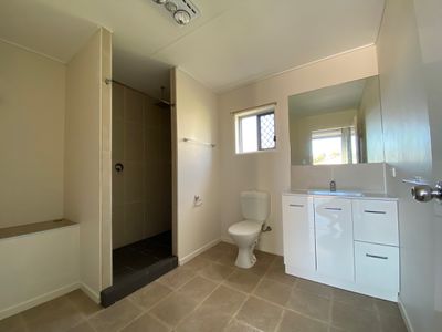 64 Cove Boulevard, River Heads