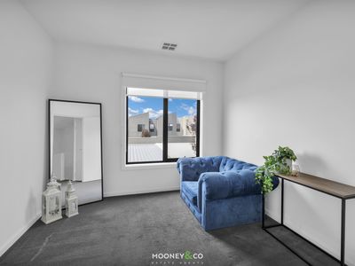 96 Hayton Park Boulevard, Cranbourne West