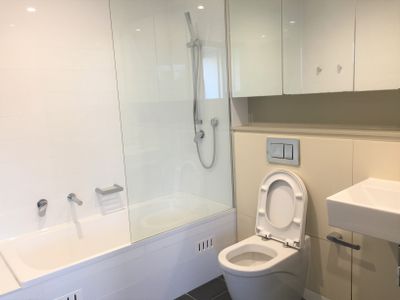 D311 / 23 Monza Boulevard, Wentworth Point