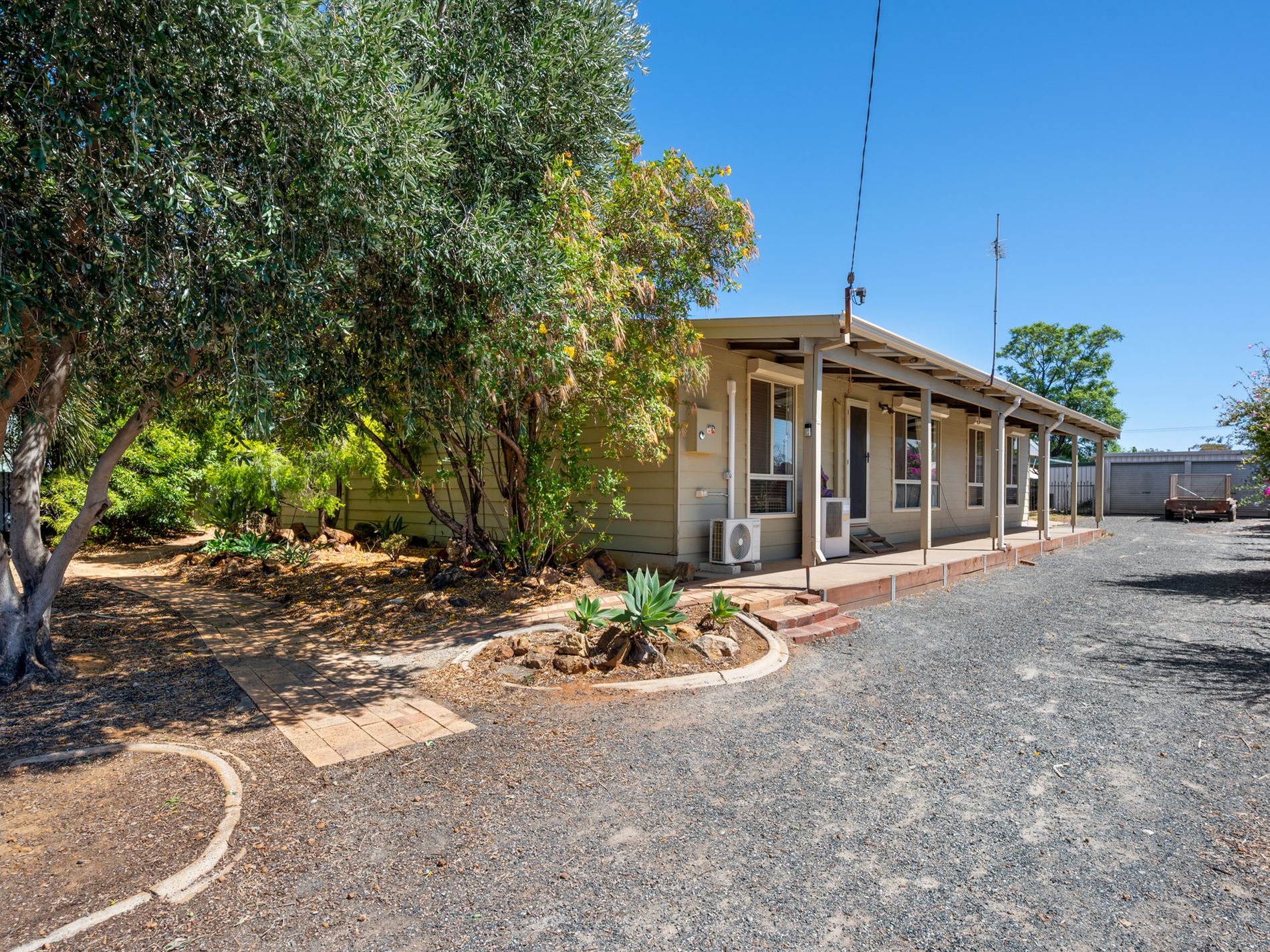 62 Sylvester Street, Coolgardie