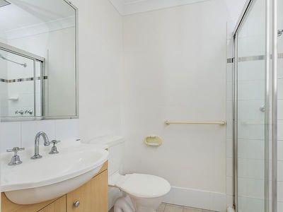 2 / 12 Seabrook Street, Kedron