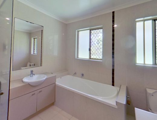 Cooroibah Rural Retreat image 13