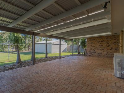 13 Honeysuckle Avenue, Kawungan