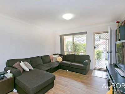 27/9 Bayside Court, Thorneside