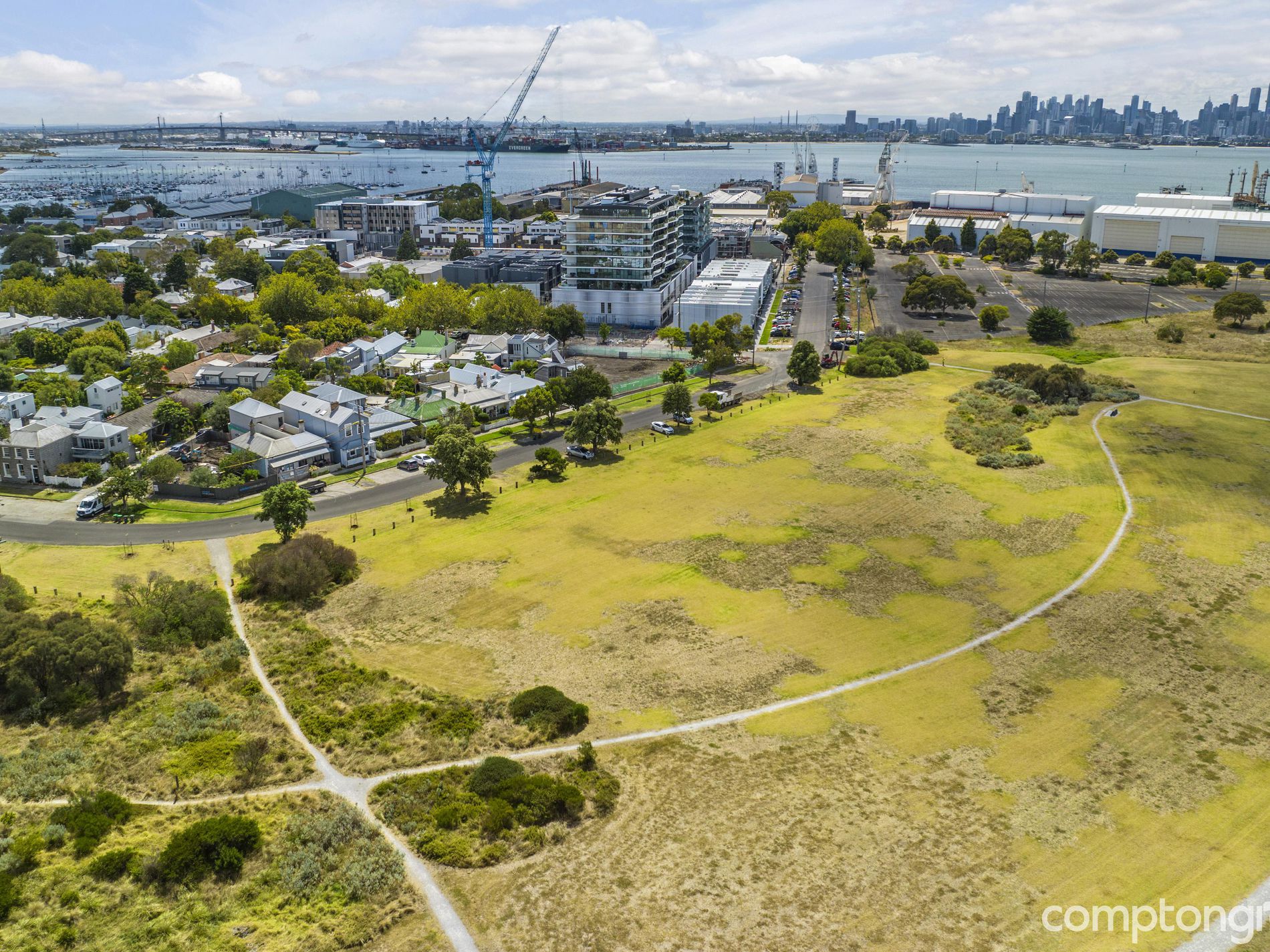 810 / 25 Windsor Terrace, Williamstown