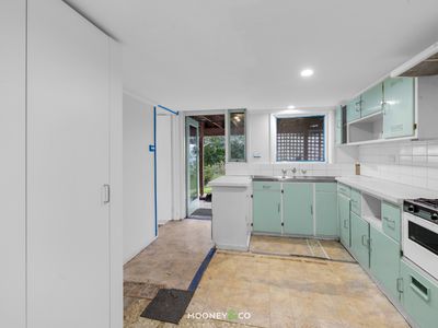 8 Vernon Road, Beaconsfield