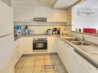 1 Daintree Drive, Parkinson