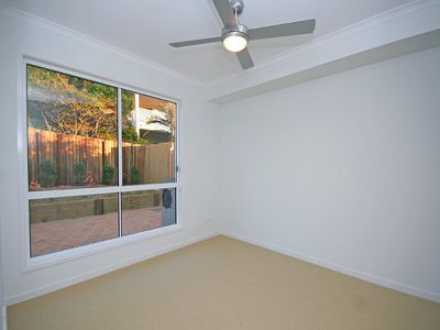 2 / 55 Douglas Street, Greenslopes