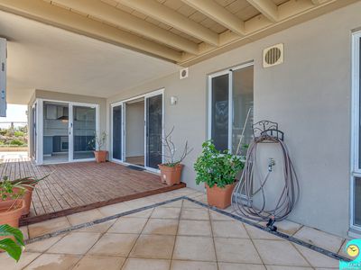 8 Knoll Rise, Yanchep