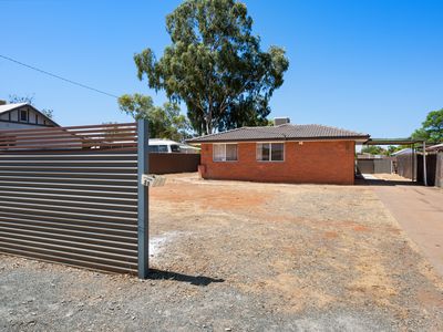 21 Belgravia Place, South Kalgoorlie