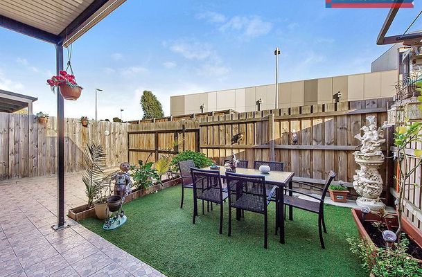 Unit 8 / 1-5 Heversham Grove, Greenvale
