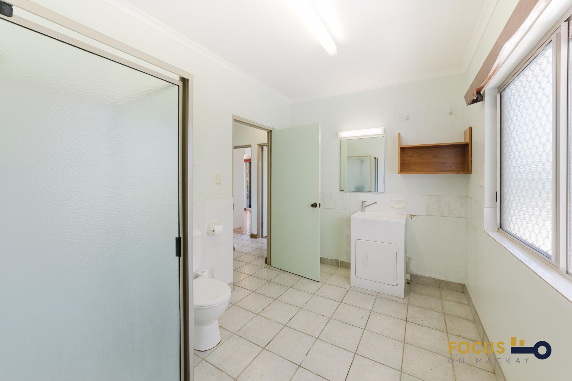 13 Coconut Grove, Ball Bay