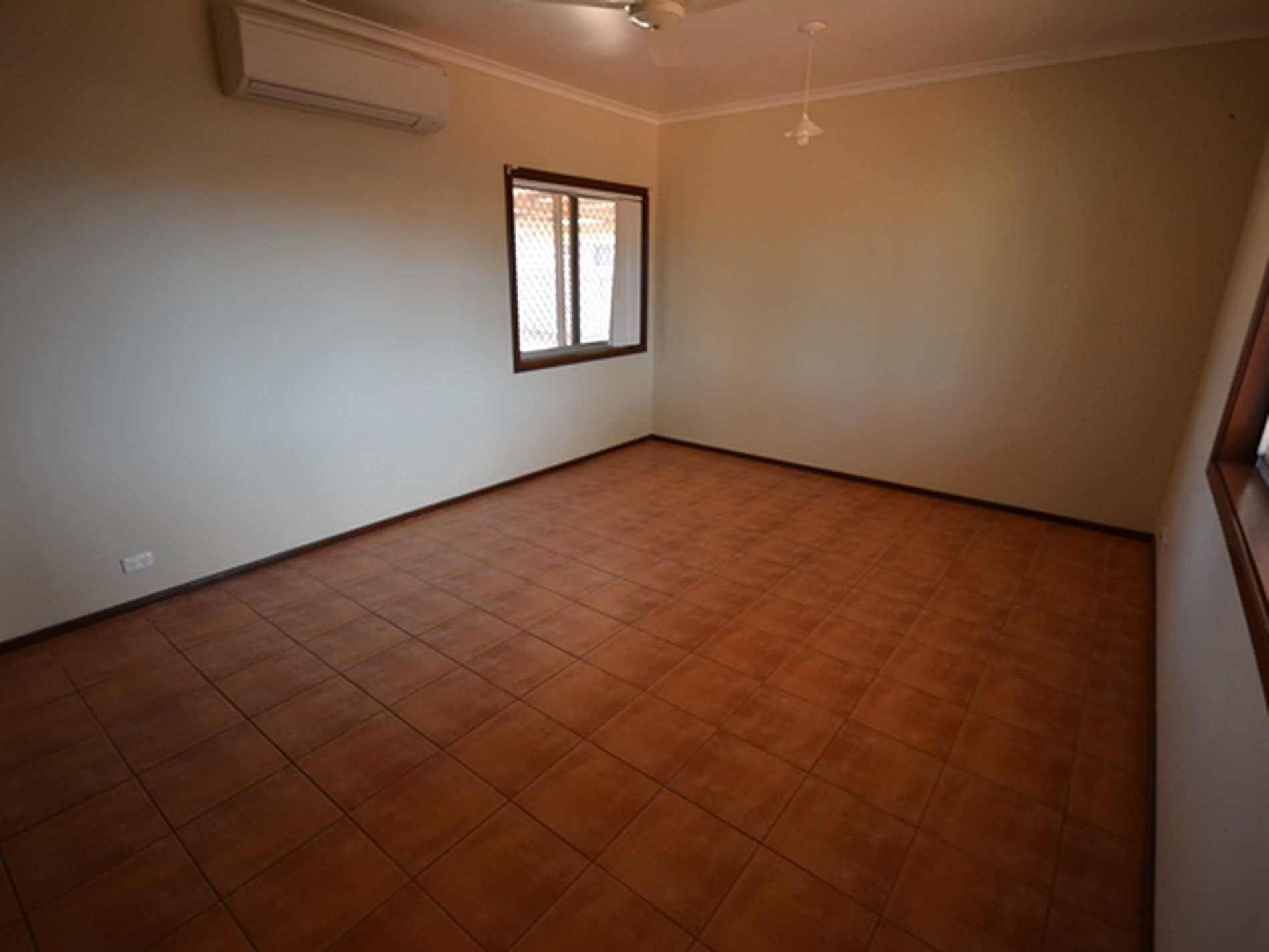18 Steamer Avenue, South Hedland
