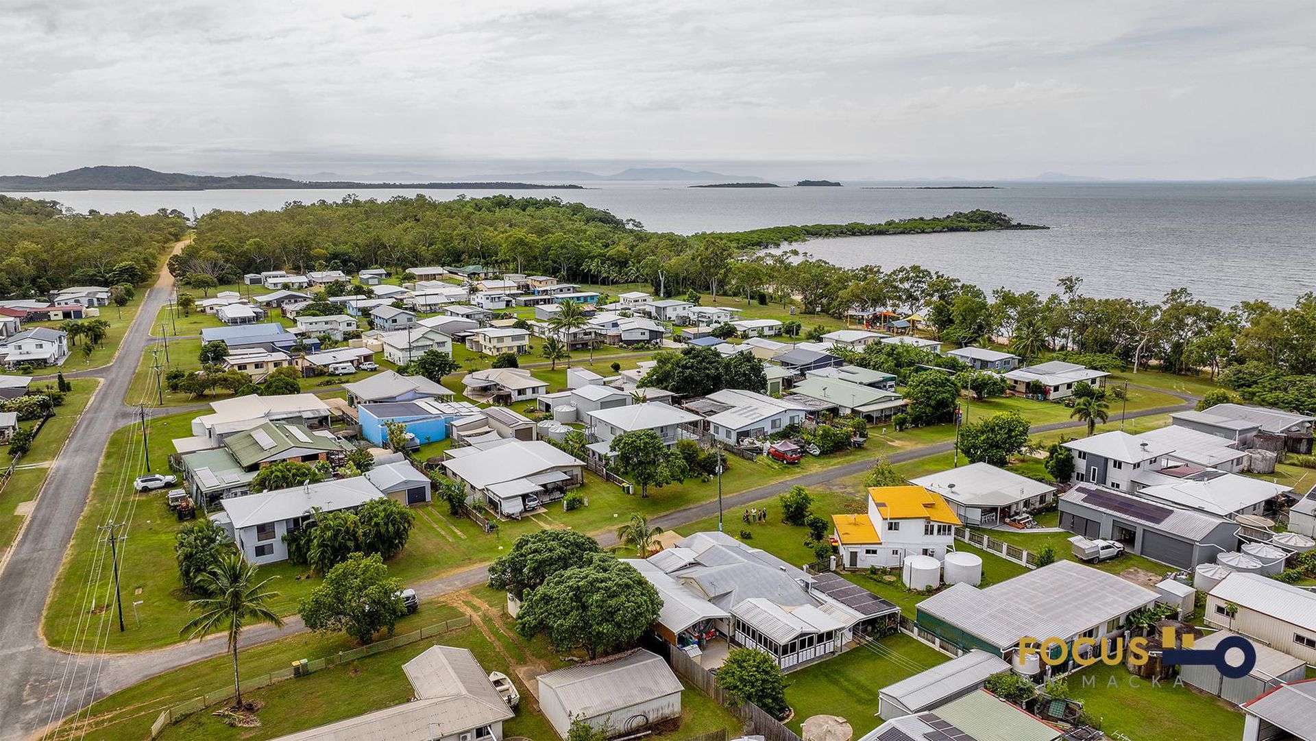 10 Rosella Street, St Helens Beach