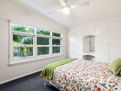 4 Bottle Brush Avenue, Bewong