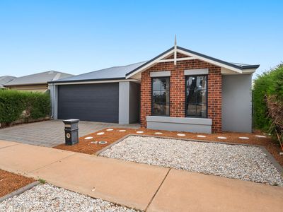 12 Verrier Loop, Byford