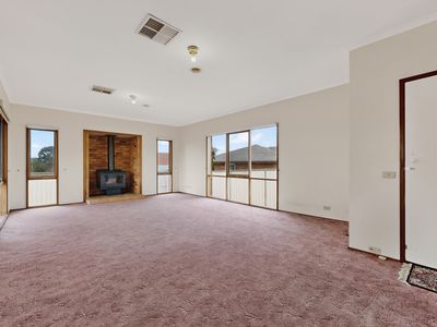 63 Huntington Drive, Hampton Park