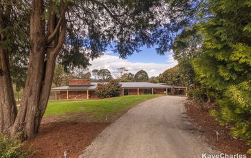 16 Corringham Road, Beaconsfield Upper