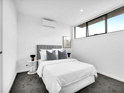 2 / 115 Hickford Street, Reservoir