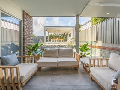 4 Freesia Way, Hamlyn Terrace