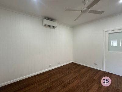 669A Glebe Road, Adamstown