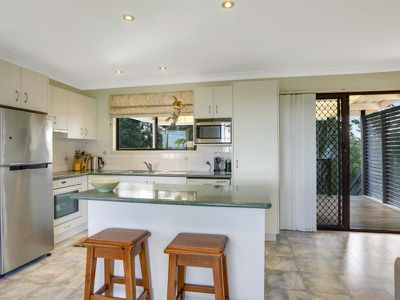 18 Albatross Avenue, Hawks Nest