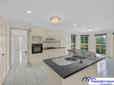 13 Treetop Court, Narre Warren South