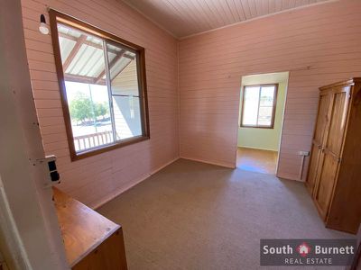 327 East Nanango Grindstone Road, Glan Devon
