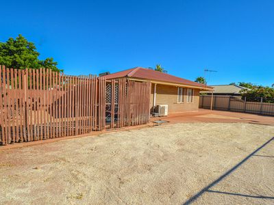 16 Barrow Place, South Hedland