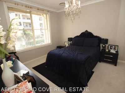 24 Figtree Avenue, Abbotsford