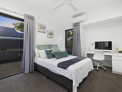 77 Mossvale Drive, Wakerley
