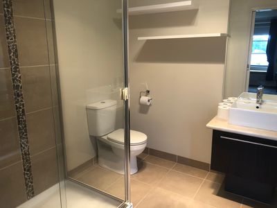 19 Pickworth Drive, Leopold