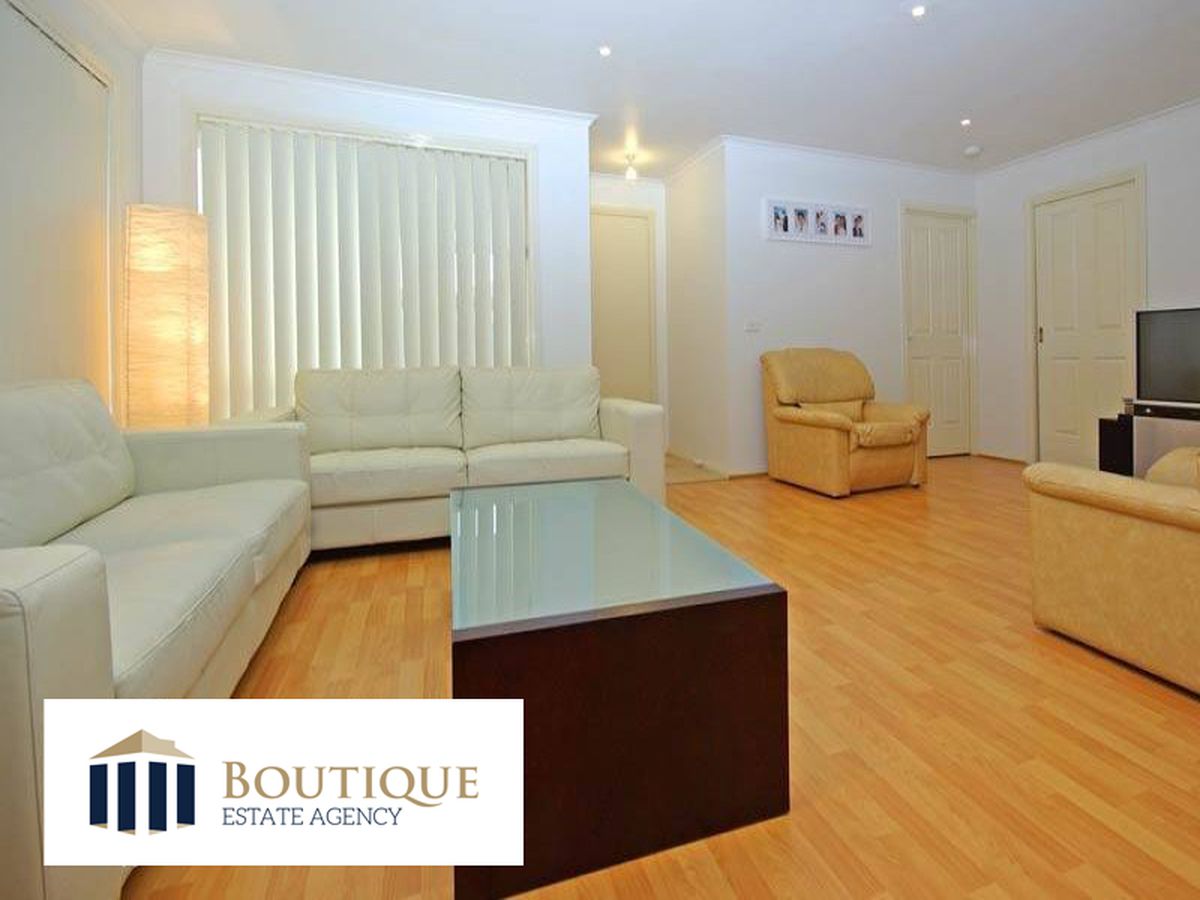 3 / 6-8 Strabane Way, Hampton Park
