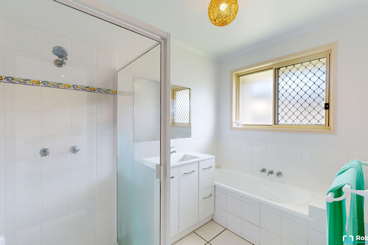 60 Outlook Dr, Tewantin