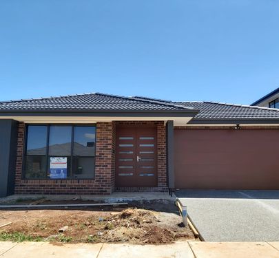 28 YEOMAN STREET, Melton South