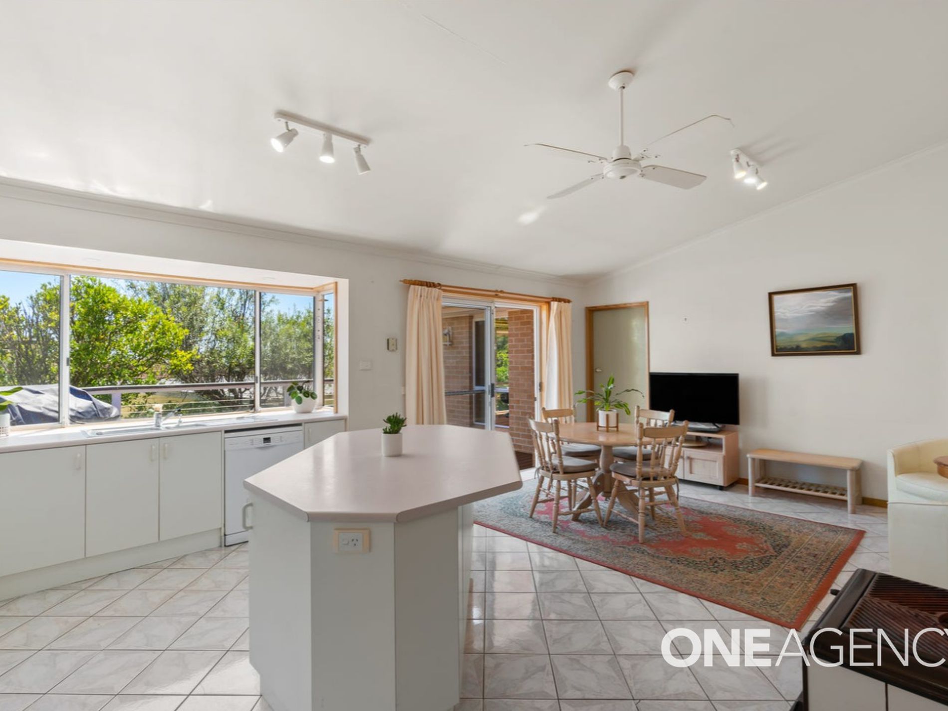 4 Chaucer Place, Ulladulla