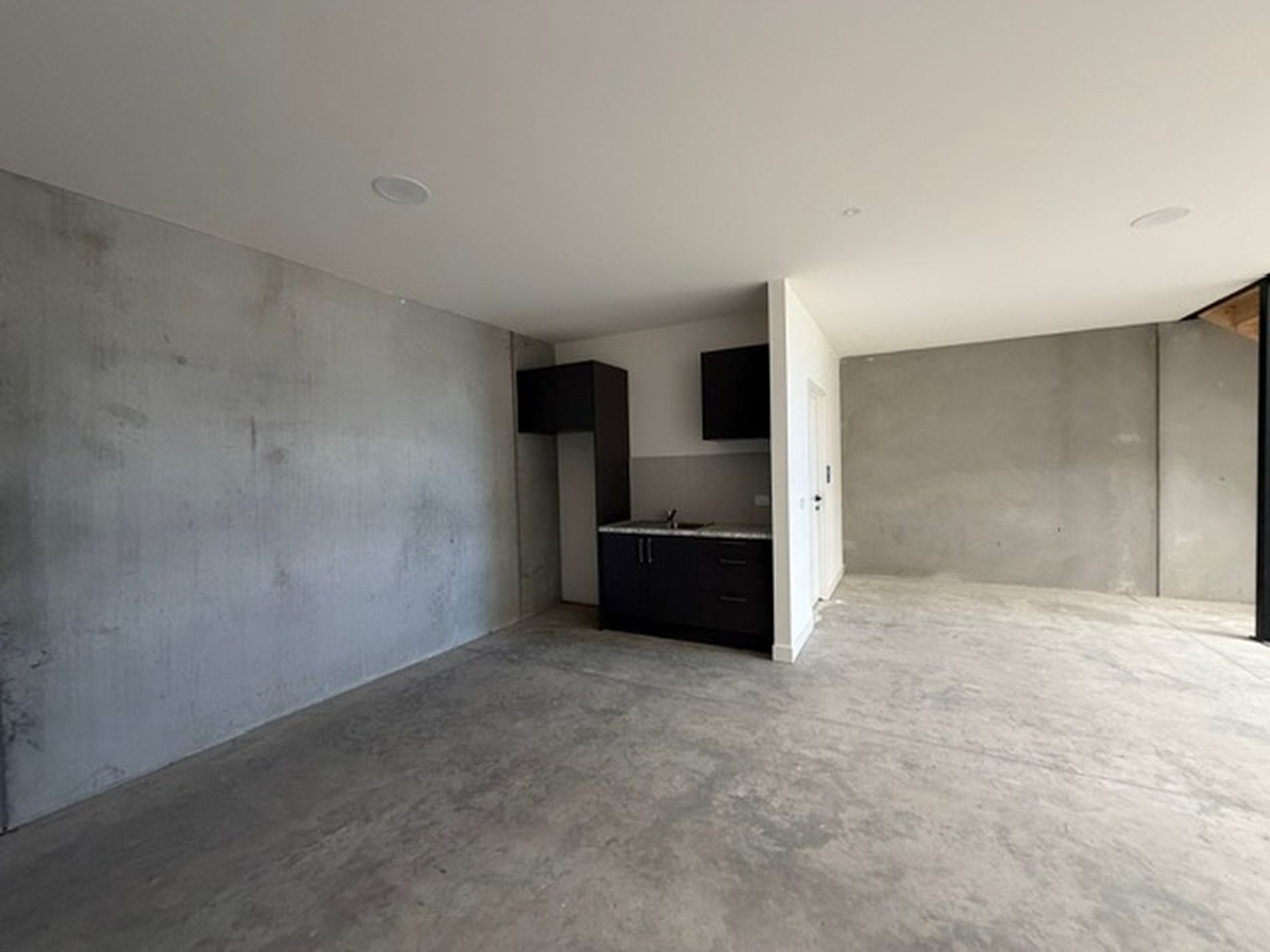 4 Moonah Circuit, Brooklyn