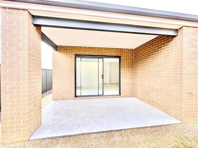 25 Dryandra Street, Manor Lakes
