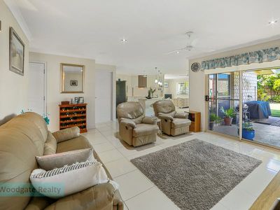 4 Schooner Ct, Woodgate