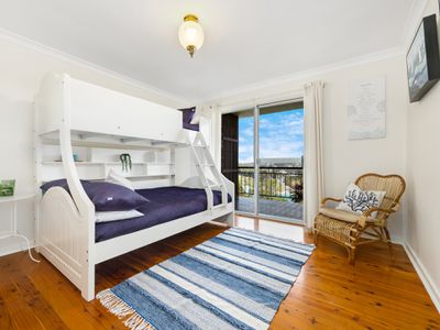 11 Hillcrest Avenue, North Narooma