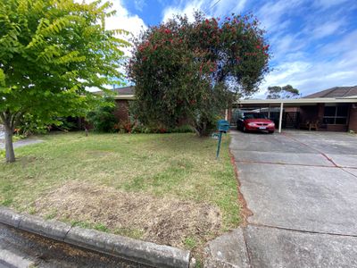 2 / 64 Songlark Crescent , Werribee