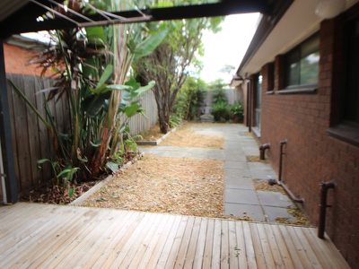 2 / 19 Pine Avenue, North Shore