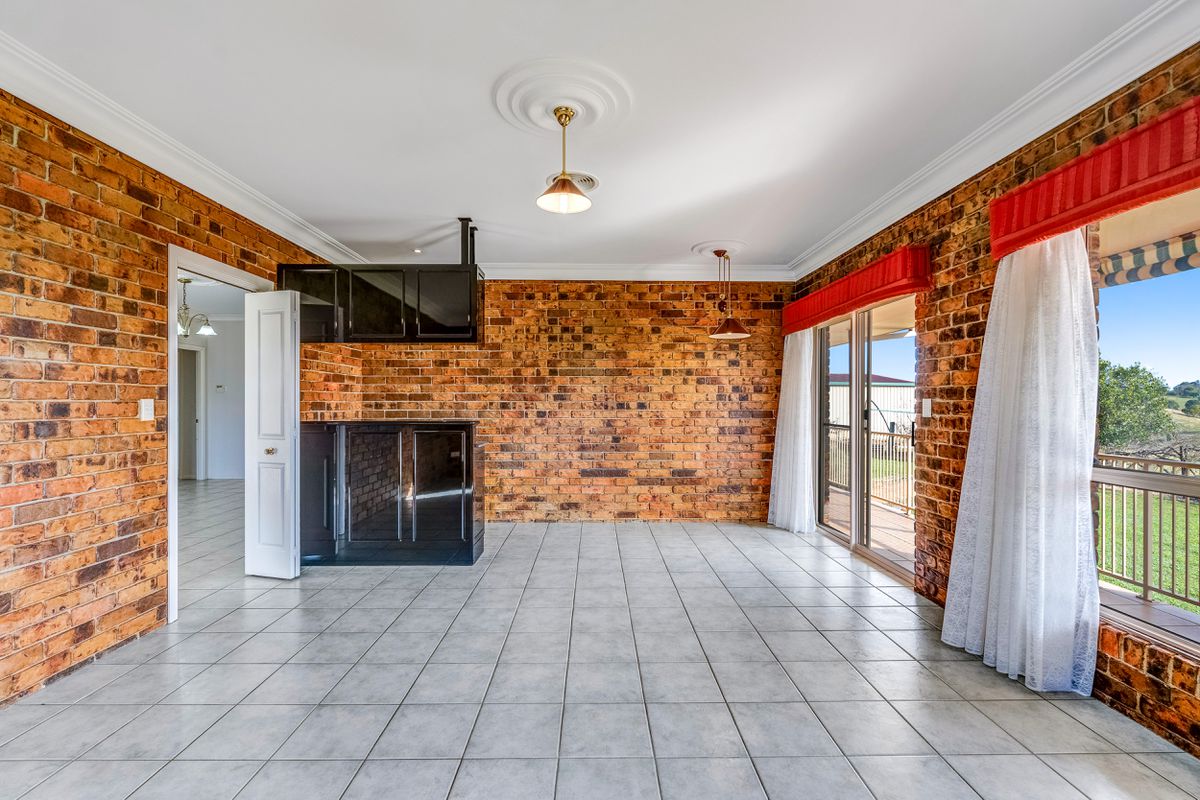 403 Richmond Hill Road, Richmond Hill