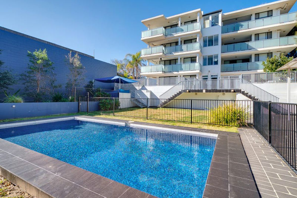 4 / 8 Bennett Street, Mortlake