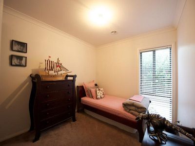 10 PAPERBARK COURT, Thurgoona