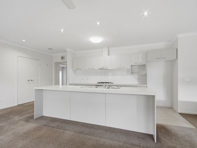 1 / 42 Ross Street, Sale