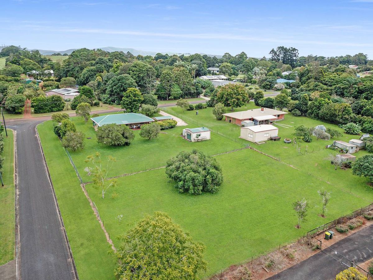 10 Panoramic Drive, Atherton