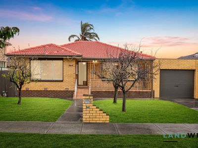 24A Maple Crescent, St Albans