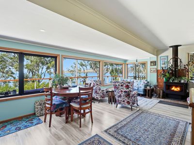 22 Cray Point Parade, Eggs And Bacon Bay