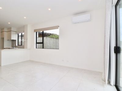 13A Everitt Road, Otara